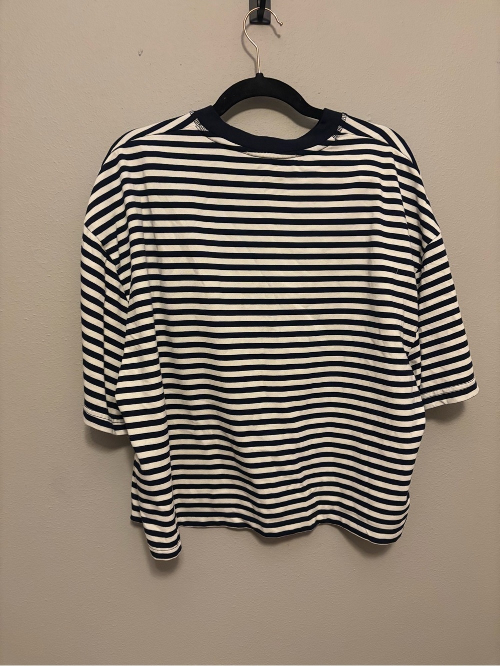 Lioness Bloom Short Sleeve Tee in navy white stripe M - Picture 5 of 9